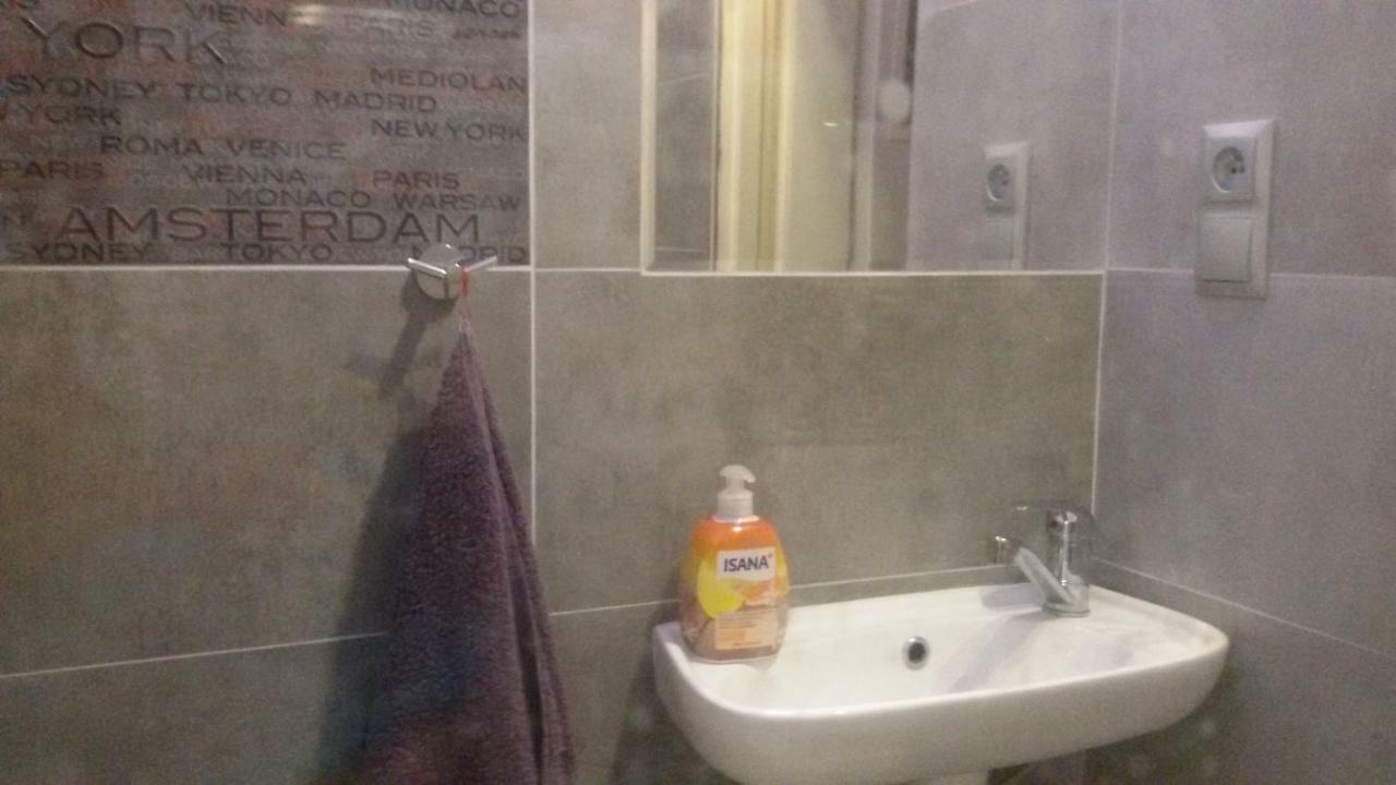 Pokoje Rodzinne Hanna Gdańsk Exteriör bild